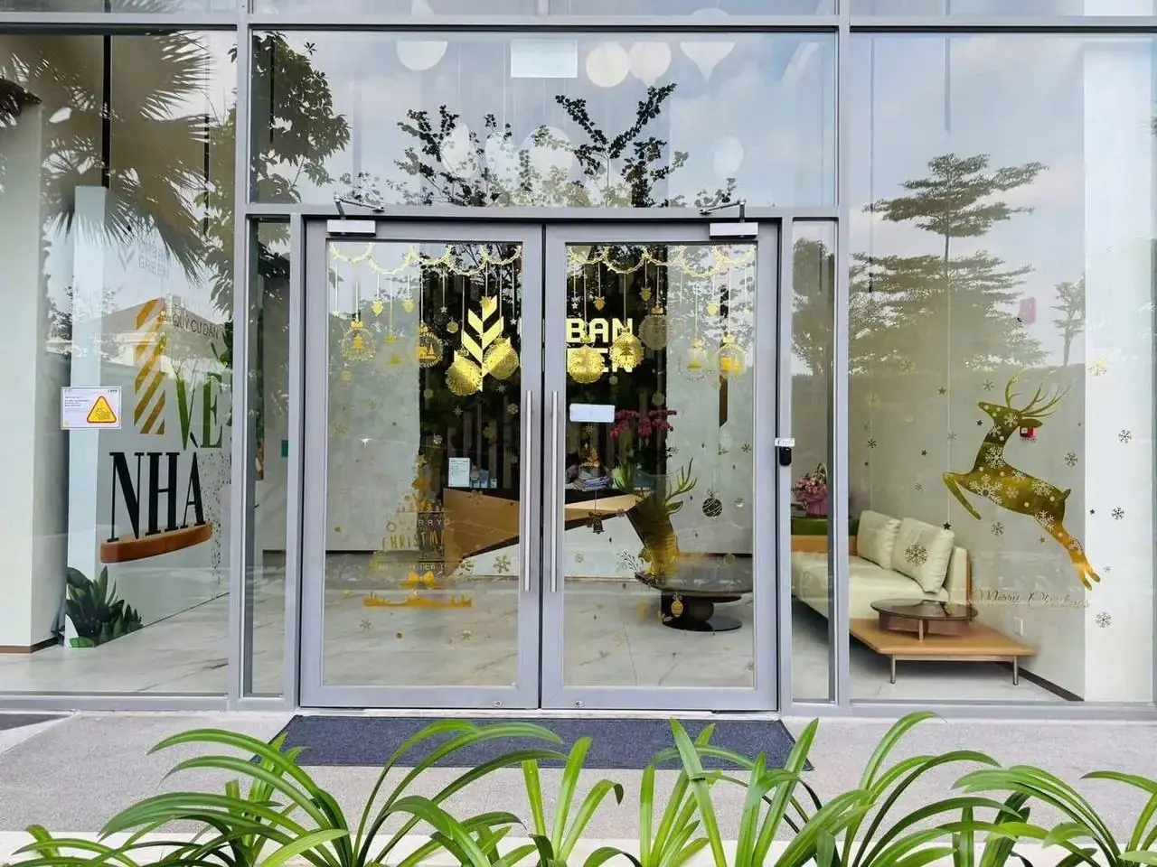 Sảnh vào tòa nhà Urban Green